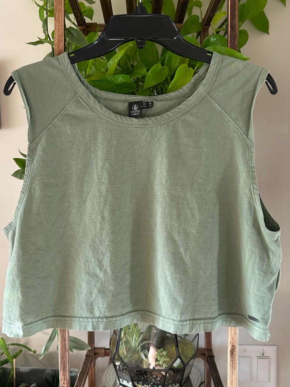 Volcom Lived In Cropped Muscle Tank Top Sage Green Medium